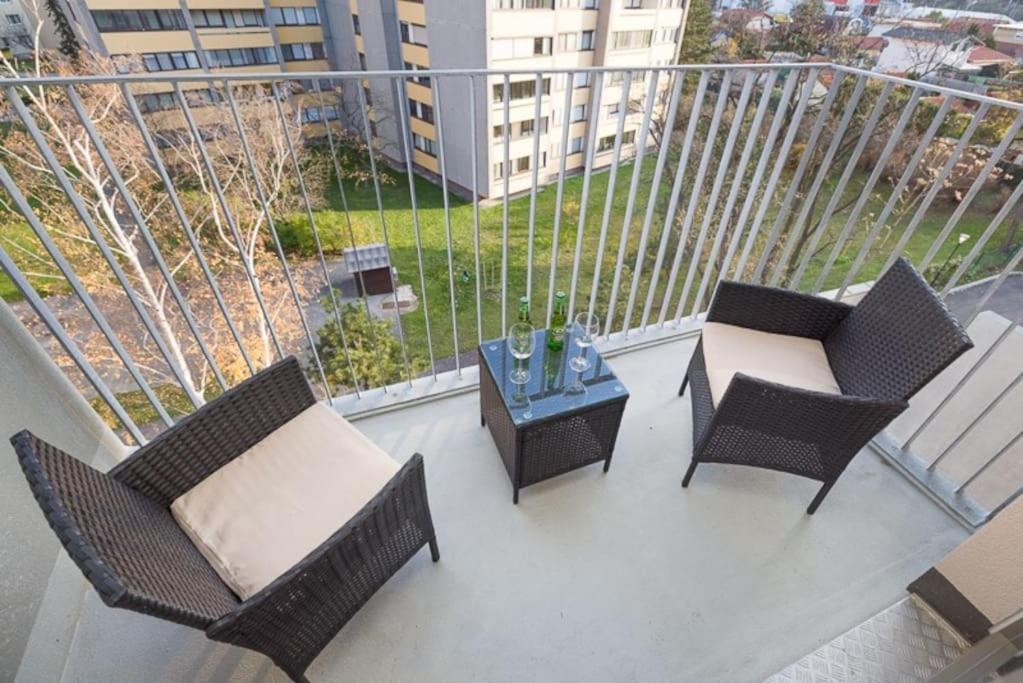 Premium City Apartment With Balcony! Free Garage Parking Included! Vienne Extérieur photo